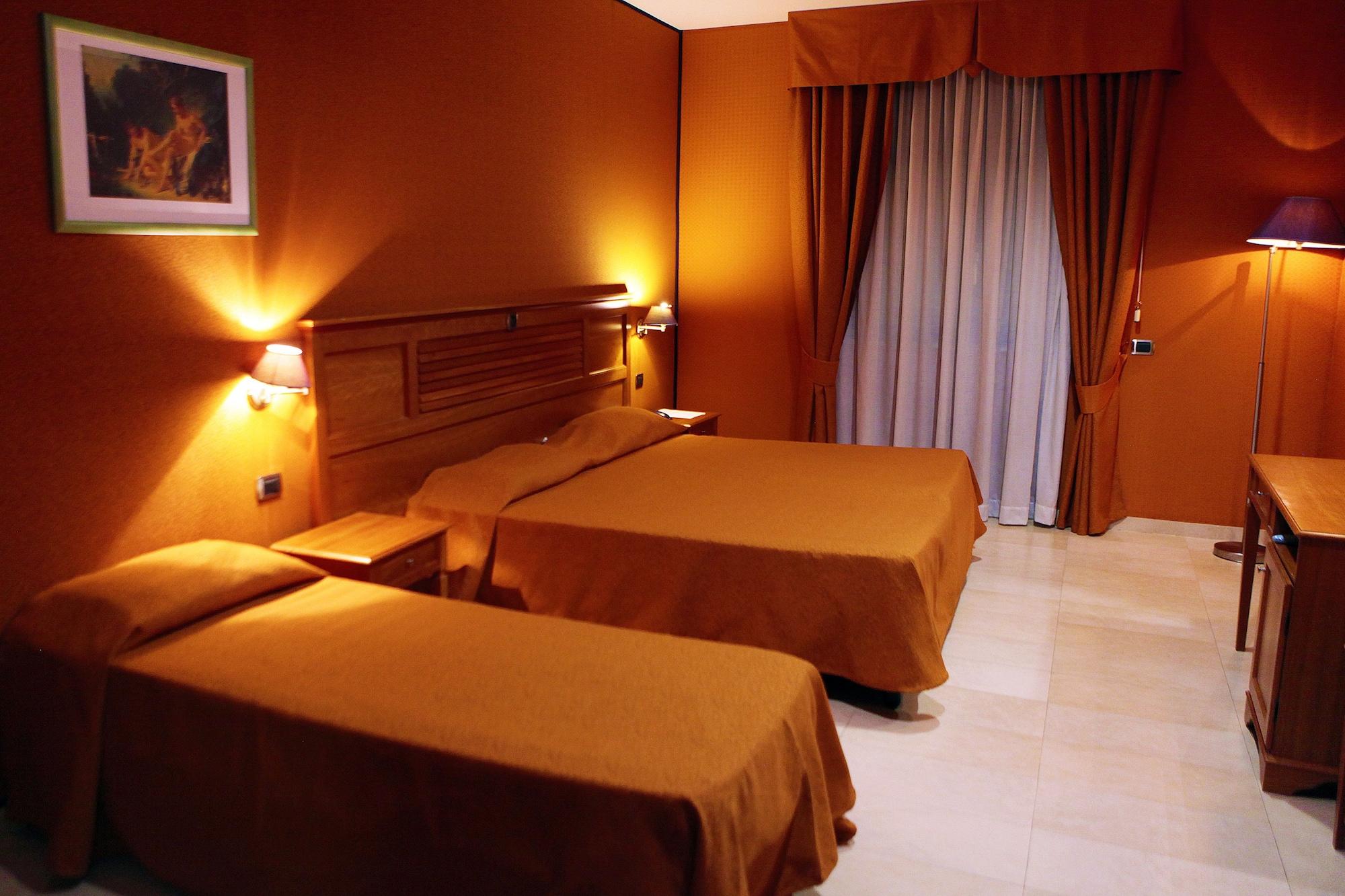 Hotel Futura Centro Congressi Νάπολη Εξωτερικό φωτογραφία