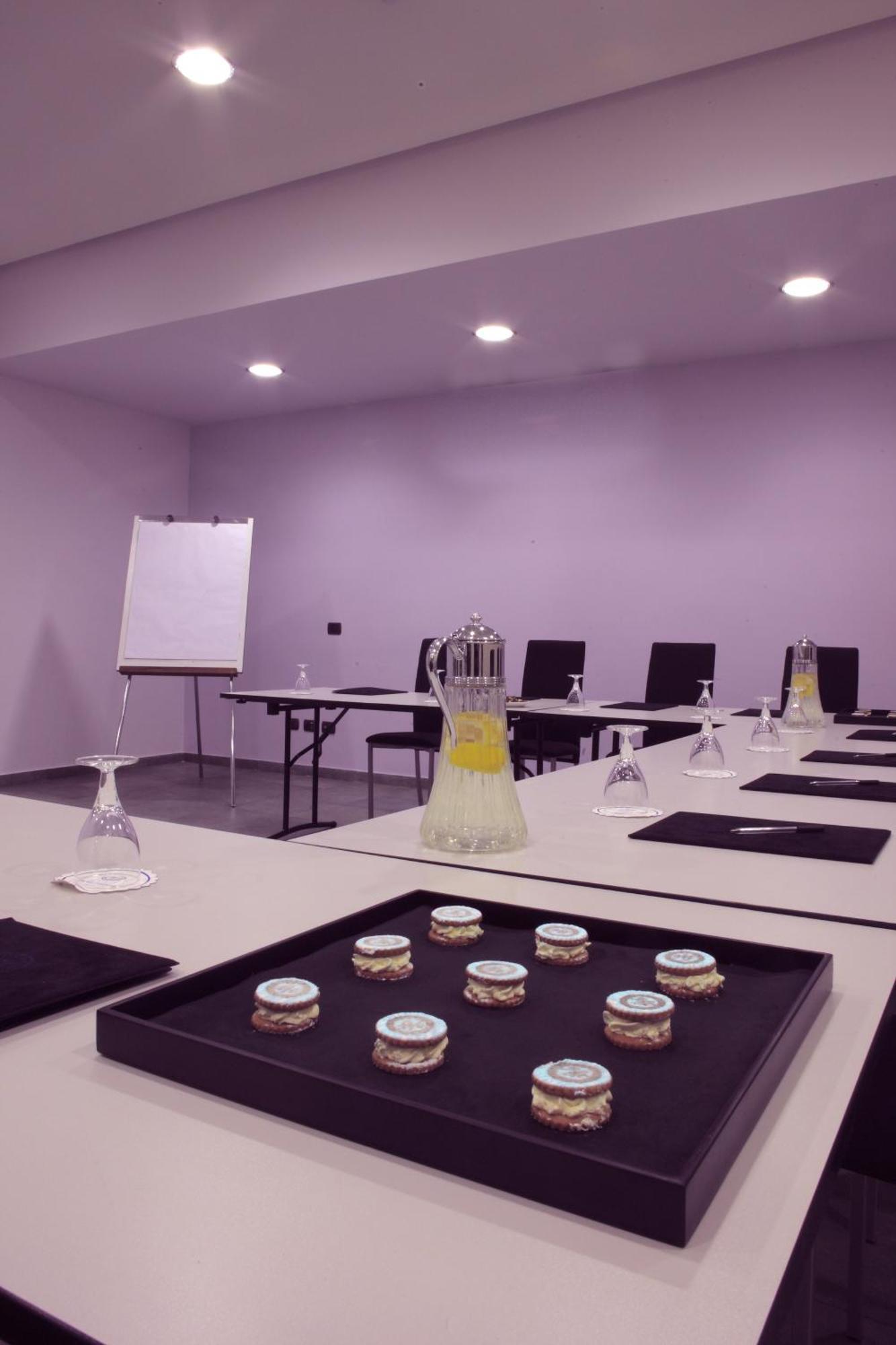 Hotel Futura Centro Congressi Νάπολη Εξωτερικό φωτογραφία